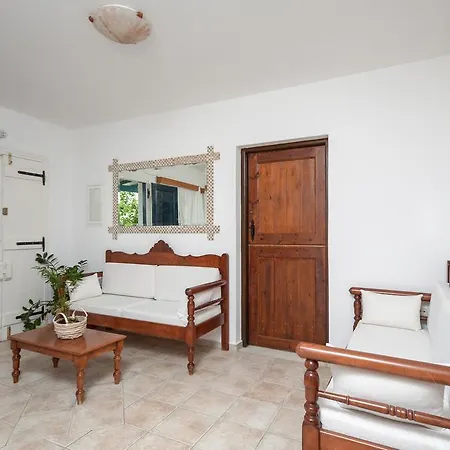 Three Lakes Апартаменты *